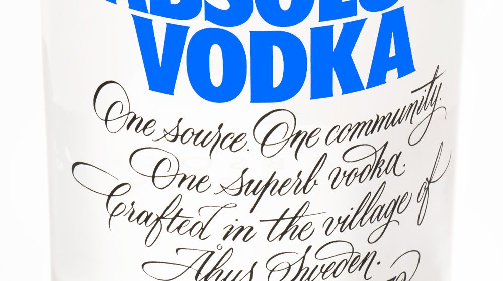 absolut_vodka_2015_bottle_detail_script
