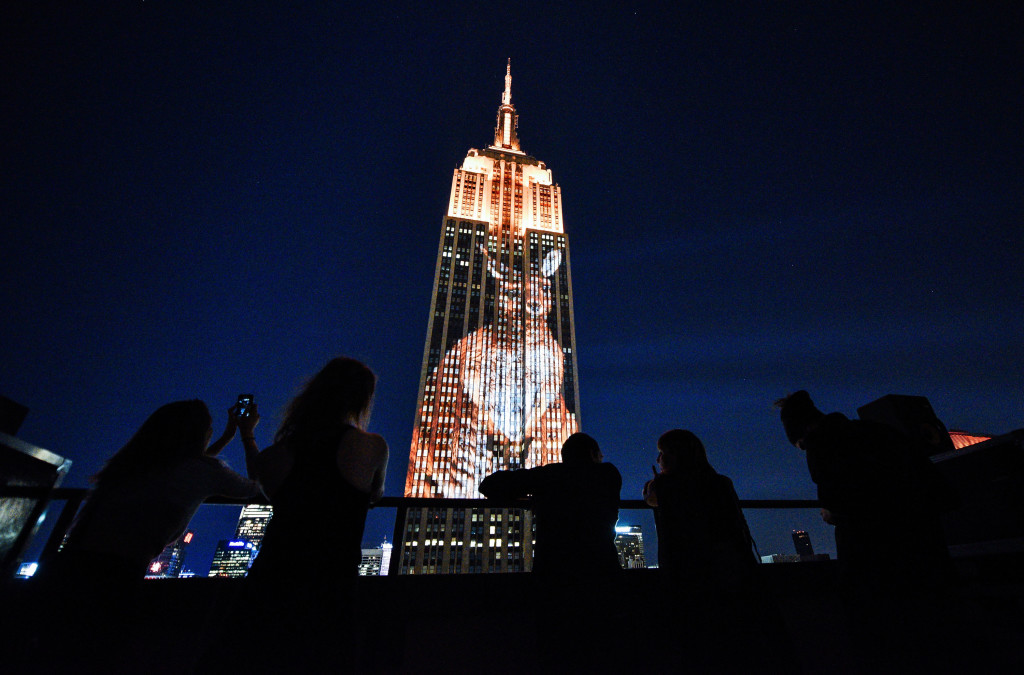 NEW YORK, NY - AUGUST 01:  A view of general atmosphere during Projecting Change: The Empire State Building at The Empire State Building on August 1, 2015 in New York City.  (Photo by Grant Lamos IV/Getty Images for The Oceanic Preservation Society)