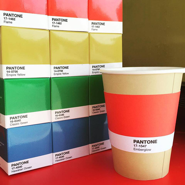follow-the-colours-pantone-cafe-05